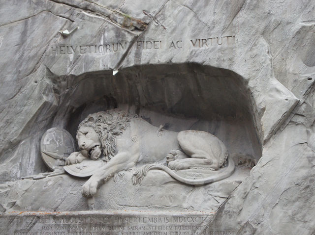 🦁 Quiet Reflection at the Lion Monument in Lucerne