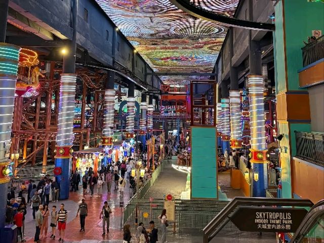 🎡 Skytropolis Indoor Theme Park: All-Weather Fun in the Clouds