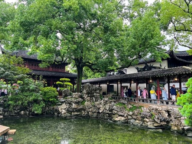 Yu Garden, Calm Corners and Classic China Feels 