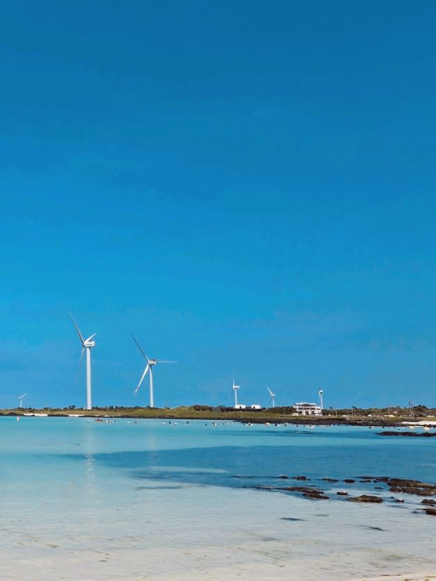 Easy Accessibility and Convenient Amenities: blue ocean destination 