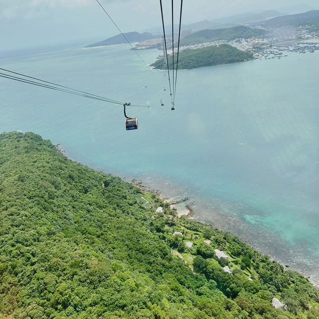Exploring the world’s longest non-stop three-rope cable car