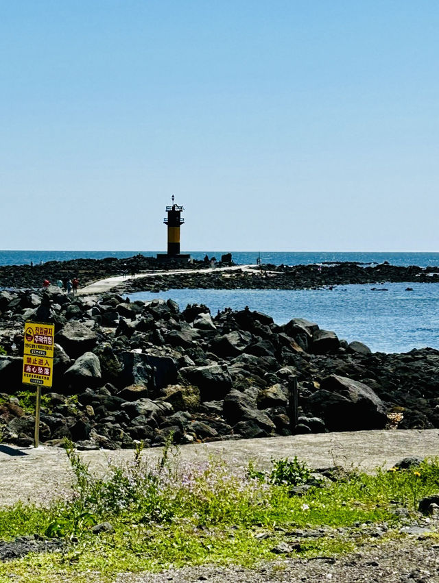 Accessible Seclusion for Tranquil Strolls