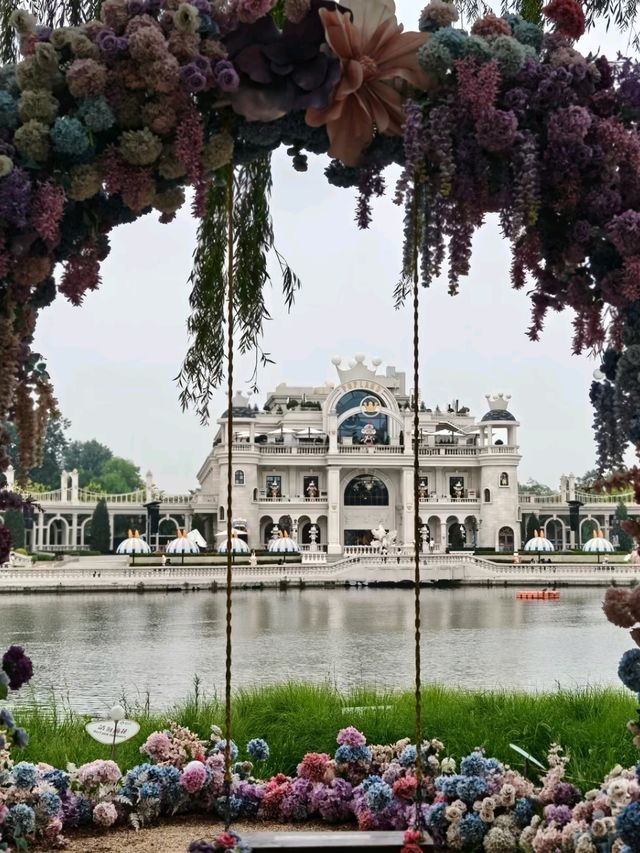 Chaoyang Park in Summer – Pure Romance Chaoyang Park in Summer – Pure Romance