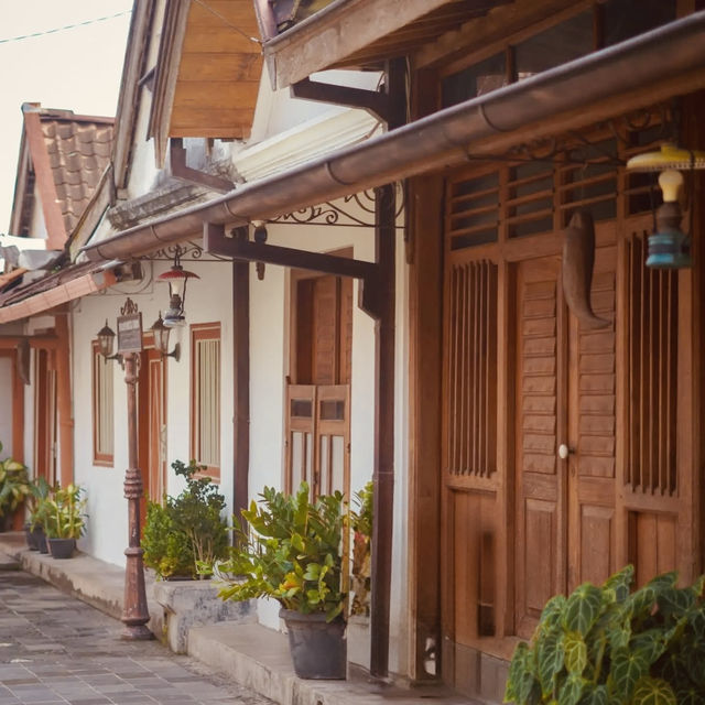 🏰✨ Kotagede: Yogyakarta’s Historic Silver & Cultural Gem – A Solo Traveler’s Guide