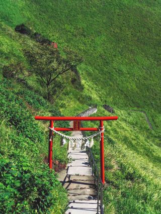 Mount Omuro: A Matcha-Tinted Dreamscape Inspired by Anime