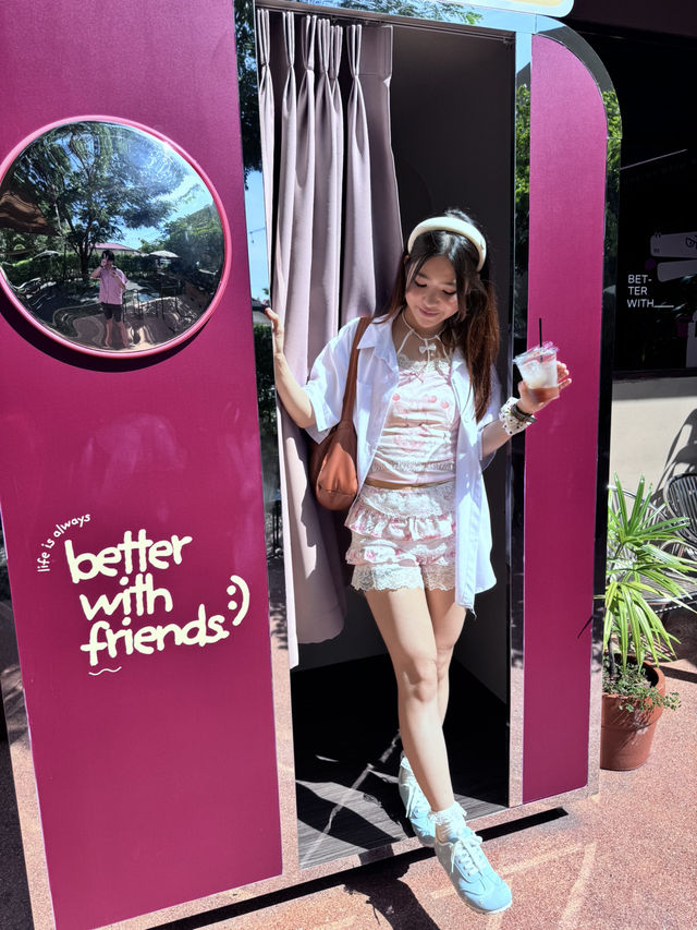 Groggy and Friends คาเฟ่ vibe ดีสุดๆ 🍷 Groggy and Friends คาเฟ่ vibe ดีสุดๆ 🍷