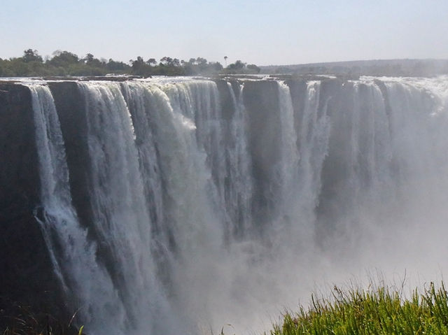 🐘 짐바브웨 여행 – 사파리와 모험