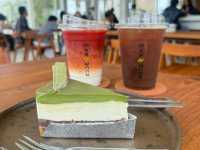  MARsMoon cafe & Restaurant  