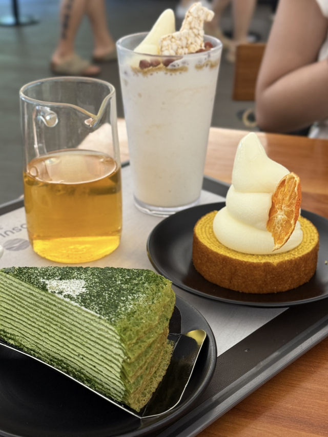 Sipping Serenity at Osulloc Jeju 🍵✨