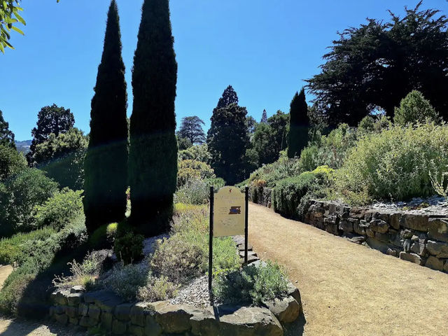 Dunedin Botanic Garden