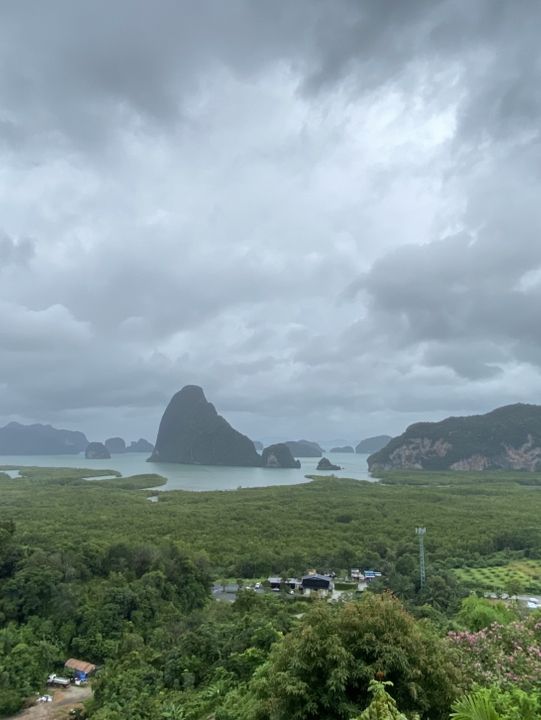 CAFE BAY VIEW เสม็ดนางชี