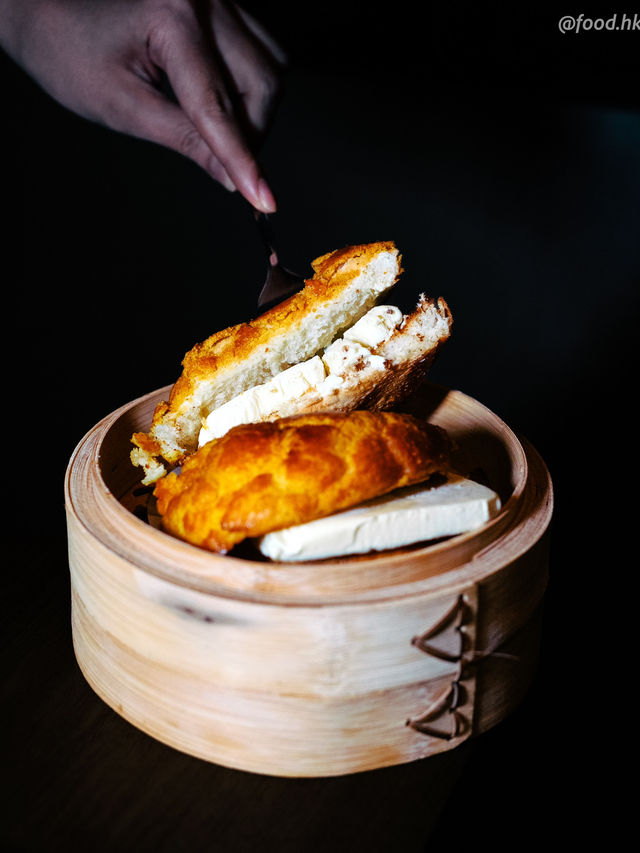 維港夜景配港式創意菜！$40食到菠蘿包夾雪糕？