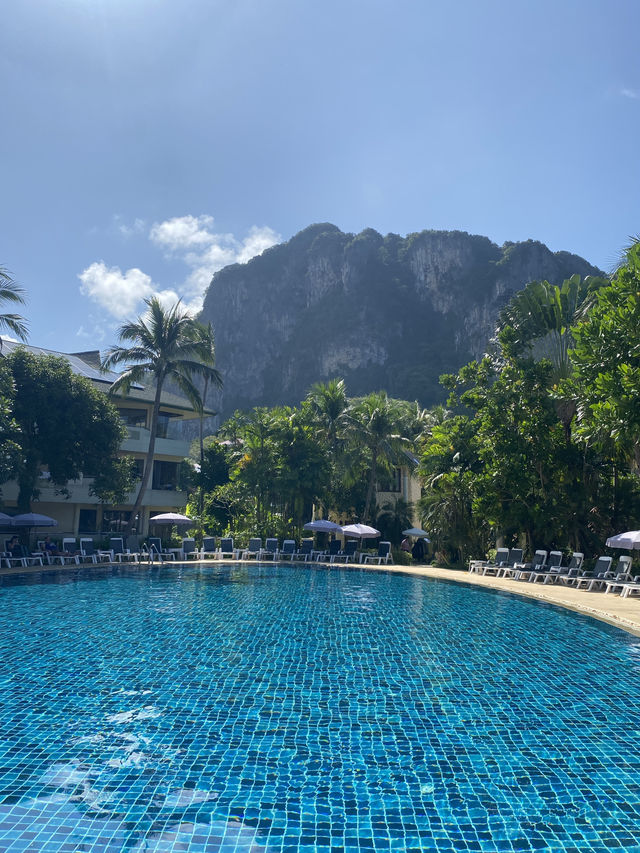 ✨โรงแรม Golden Beach Resort Aonang ✨