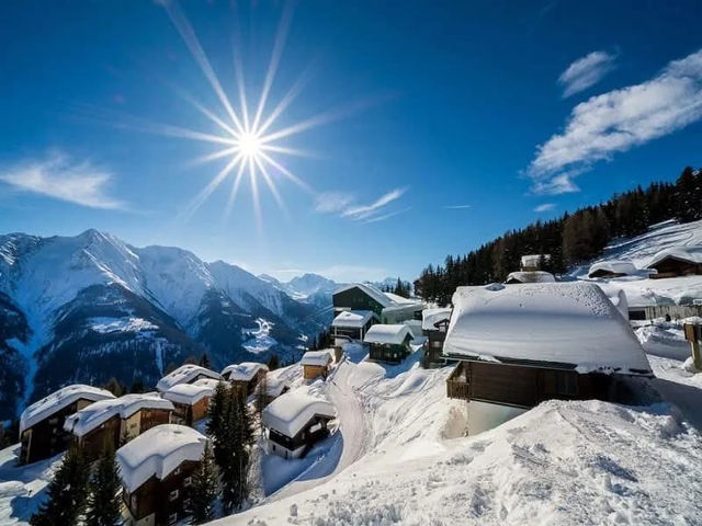 Snowy Village Magic✨