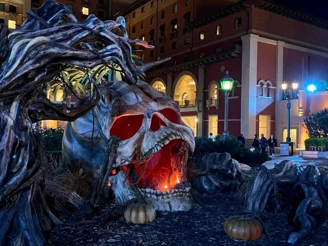 🎃 “Night of Thrills: Halloween Vibes at Universal Studios Beijing”