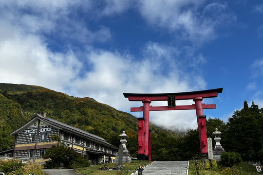 山形】湯殿山神社 本宮に行くべき5つの理由｜“語るなかれ”の神秘が