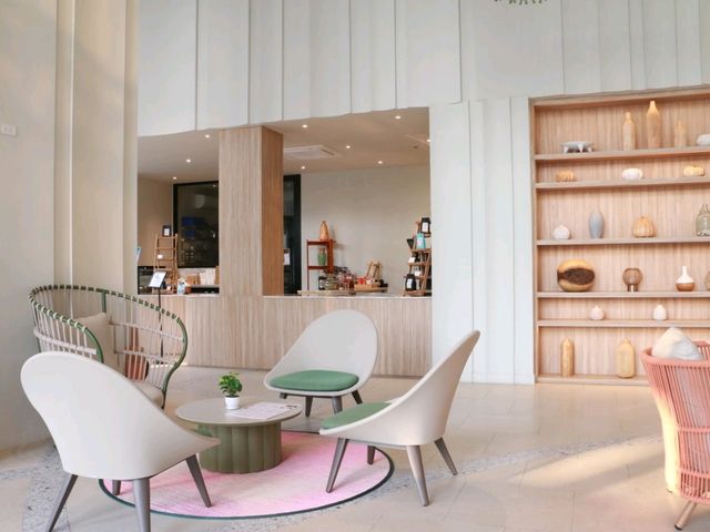 Mercure Rayong Lomtalay Villas & Resort