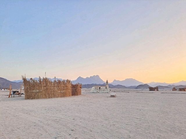 🏜️撒哈拉沙漠衝車拜訪遺世而獨立的貝都因村落⛺ 🏜️撒哈拉沙漠衝車拜訪遺世而獨立的貝都因村落⛺