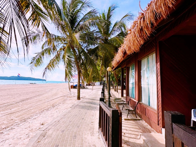 🏖️ Malibest Resort: Beachfront Bliss in Langkawi! 🏖️ Malibest Resort: Beachfront Bliss in Langkawi!