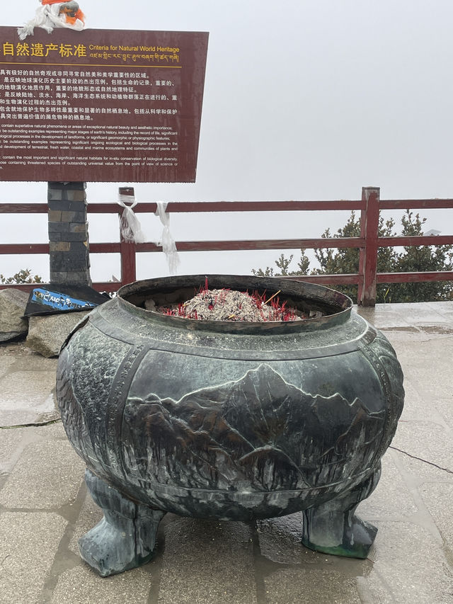 梅里雪山霧濃頂酒店體驗🏔️ 梅里雪山霧濃頂酒店體驗🏔️