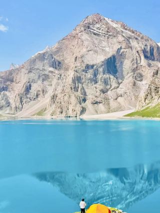 💙🏞️ Turquoise Lake – Nature’s Most Beautiful Shade of Blue 🏞️💙