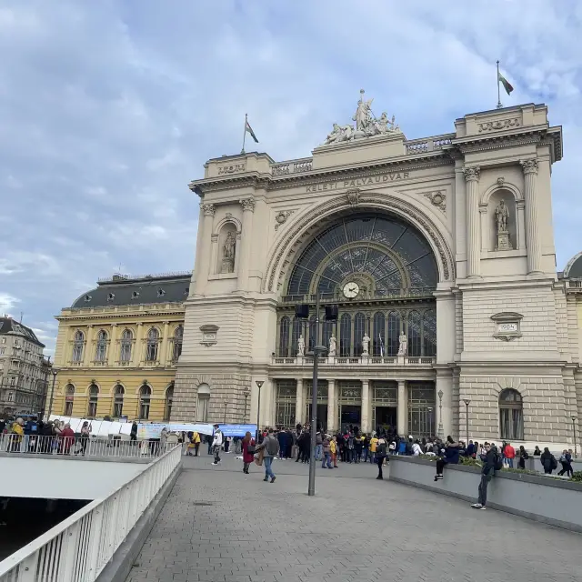 Keleti Palyaudvar Budapest train station 