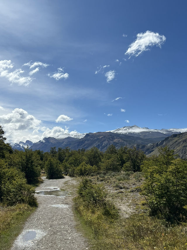 Easy hike to waterfall in El Chalten 🇦🇷