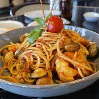🇹🇷디야르바크르의 가로수길에 새로 문을 연 “Élise restaurant & bar”