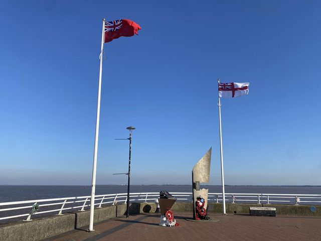 Embracing Hull's Coastal Beauty 🌊🌅