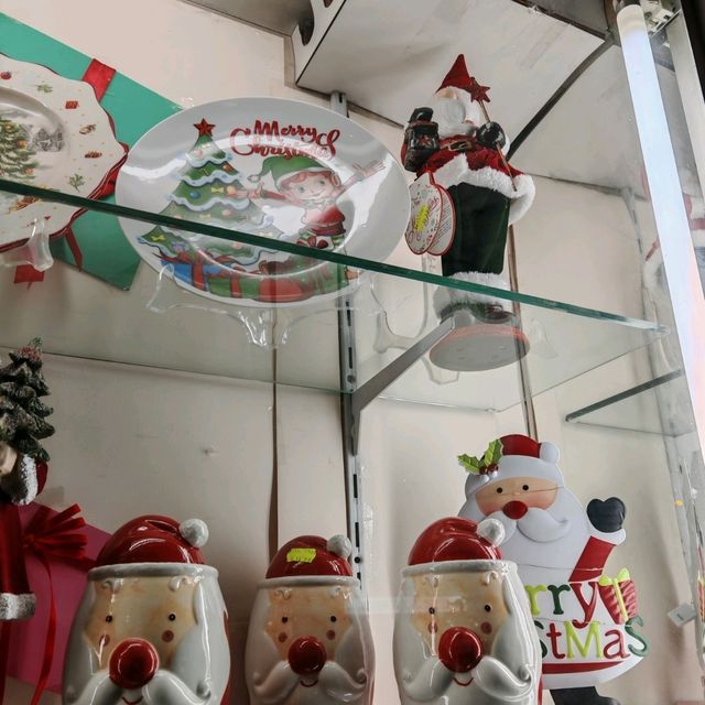Christmas Gift Ideas for the Kitchen on Liguria Street in Taranto!  