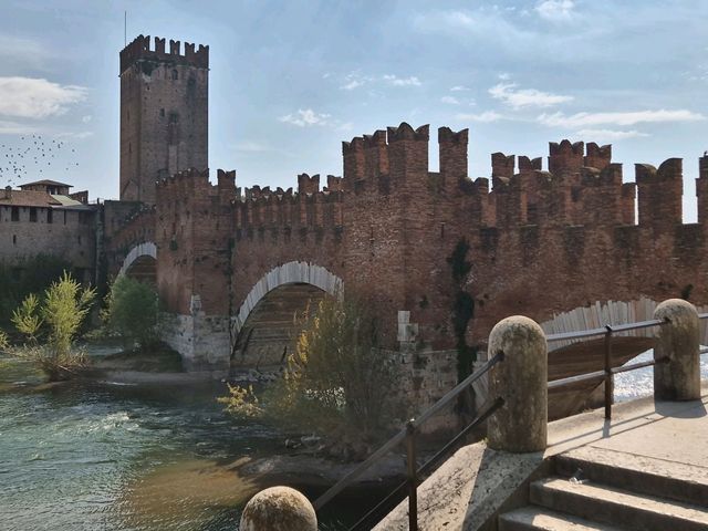 Historic castle in the heart of Verona with a medieval walking bridge