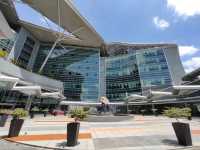 “Raia Kuching: Where Serenity Meets Convention Excellence”