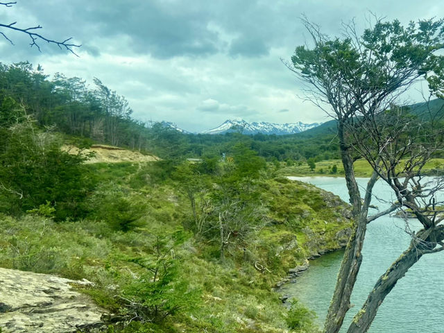 The Mountains & Mystery Vibe