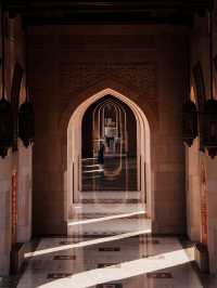 Sultan Qaboos Grand Mosque - Oman's biggest mosque.