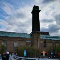 Tate Modern Tales: A London Art Adventure