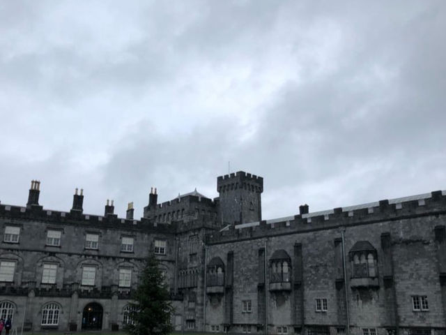 🎒🌧️ Backpacker Essentials for Ireland