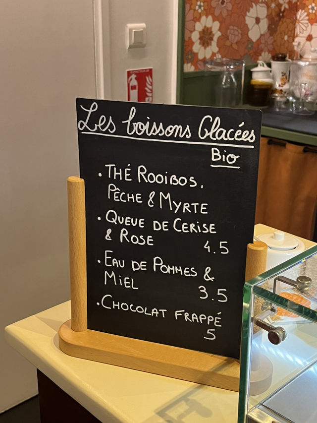 Arles | The brilliant cake shop in Arles with healthy drinks 