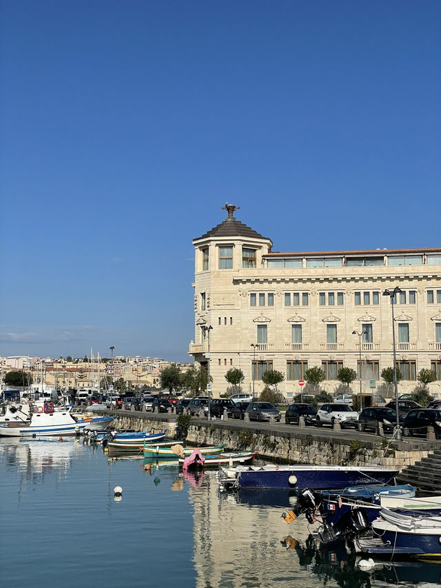 Sicilian streets and flavours 