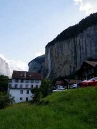 🇨🇭💧 รีวิว Lauterbrunnen – หุบเขาแห่งน้ำตก!