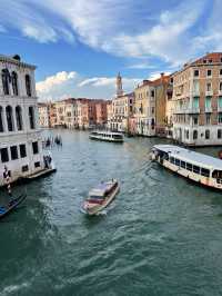 Venice in Late September: Romance, Gondolas, and a Hint of James Bond Glamour 🎥✨ Rating: ⭐⭐⭐⭐⭐ (5/5