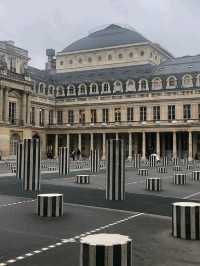 Spooky Striped Shadows: Halloween Tips & Tricks at Palais Royal, Paris 👻
