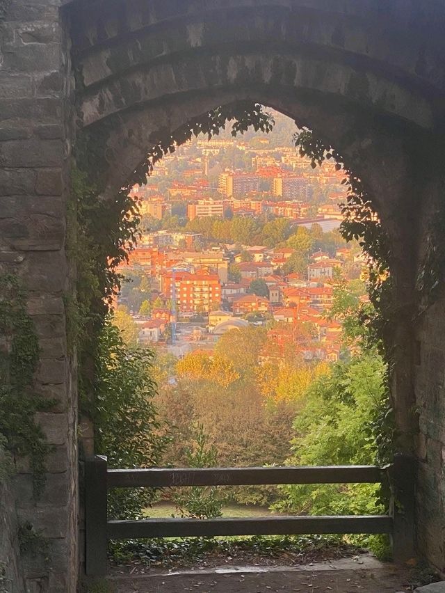 🏰 Bergamo, Italy — The Hidden Gem Between Mountains and Sky 🏰 Bergamo, Italy — The Hidden Gem Between Mountains and Sky