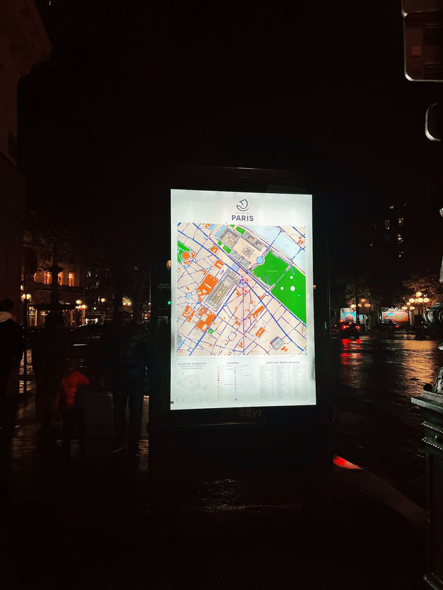 When Paris Lights Up, the Night Comes Alive 🇫🇷