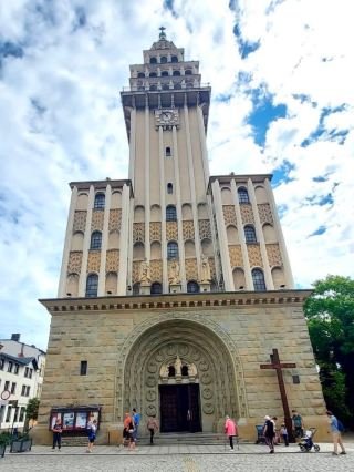 มหาวิหารนีโอโกธิคแห่งนี้คือที่ที่ห้ามพลาดใน Bielsko-Biała 。