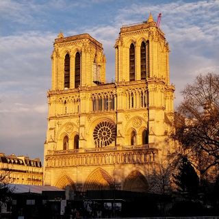 Notre-Dame Made Easy: Skip the Line, Then Treat Yourself to a Croissant