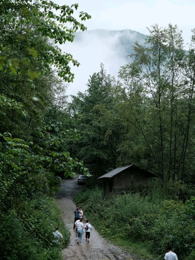 Stunning Hike on Qianyuan Mountain