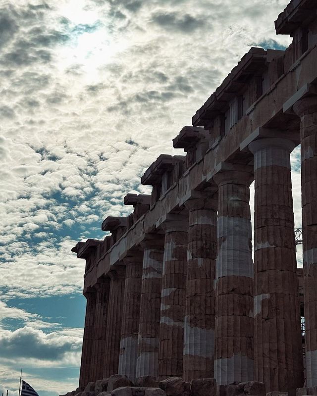 Witness Beauty and History of Acropolis in Athens - Awe-inspiring Parthenon, Intricate Carvings, and So Much More!