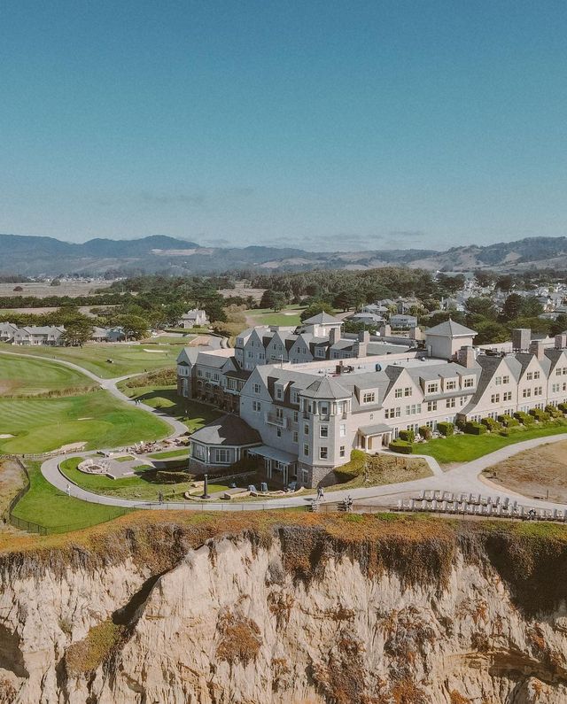 Capturing Coastal Beauty: Ritz-Carlton Half Moon Bay 📸🌊