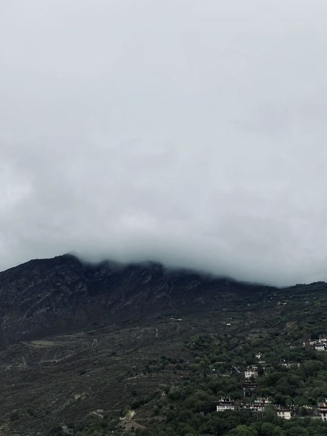 在丹巴這座靜謐的藏式小院｜走進嚮往的生活