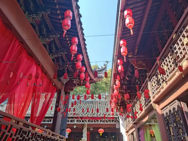 Ningbo Fenghua Wushan Temple